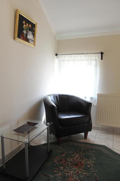 Biro Apartman Zalakaros Buitenkant foto